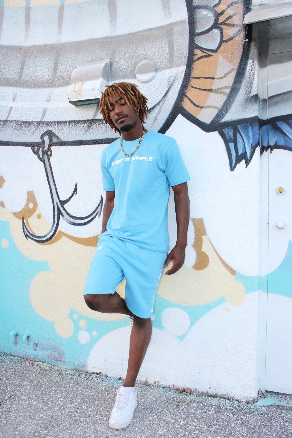 LIGHT BLUE "KEEP IT SIMPLE" T-SHIRT
